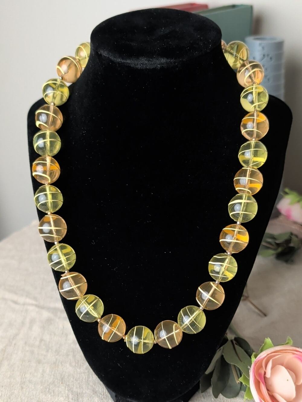 Mod Hong Kong 1960s Atomic Orb Retro Fashion Necklace